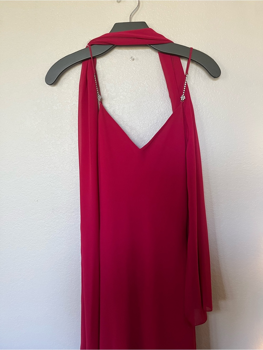 Elegant Red Evening Dress with Draped Scarf